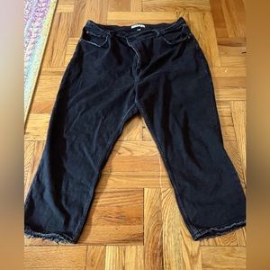 ABERCROMBIE Curve Love Crop Jean Black Size 34 / Women 18